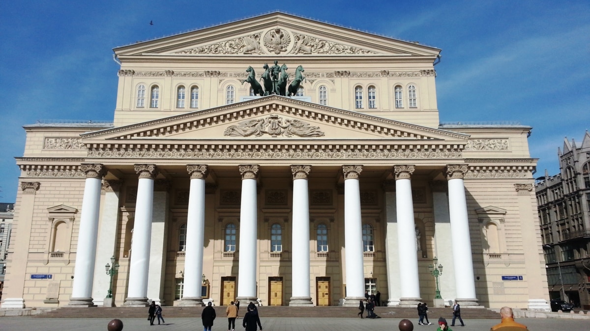 The chief conductor of the Bolshoi Theater in Moscow resigned due to the war in Ukraine