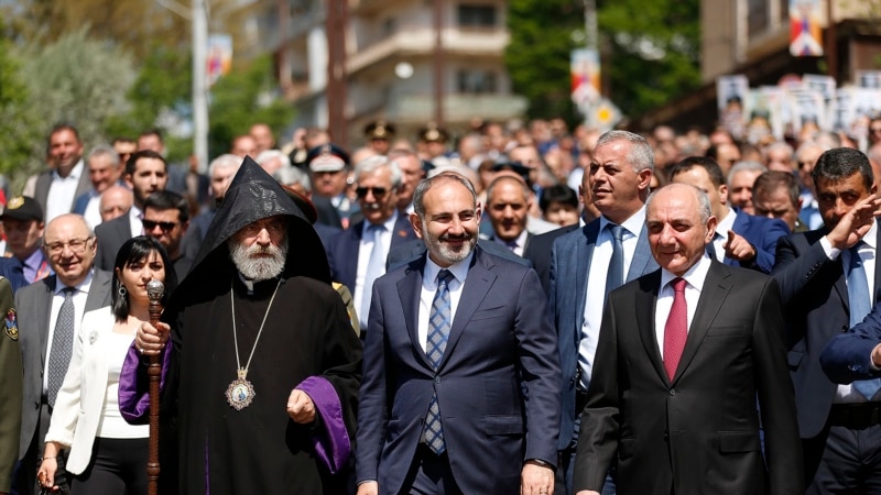 Никол Пашинян в Карабахе принял участие в мероприятиях по случаю Тройного праздника