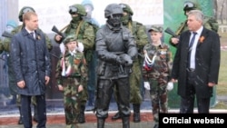 The unveiling of the "polite people" monument in Belogorsk on May 6. 