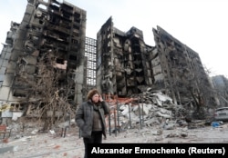 Знищений житловий будинок в Маріуполі під час масштабного вторгнення Росії до України. Маріуполь, Україна, 30 березня 2022 року