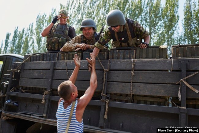 Углегорск, 13 августа 2014. Украинская армия возвращает контроль над Углегорском