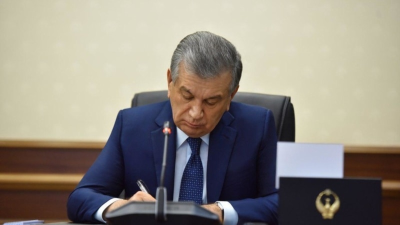 Өзбекстан президенті Конституция күніне орай 104 тұтқынға рақымшылық жариялады