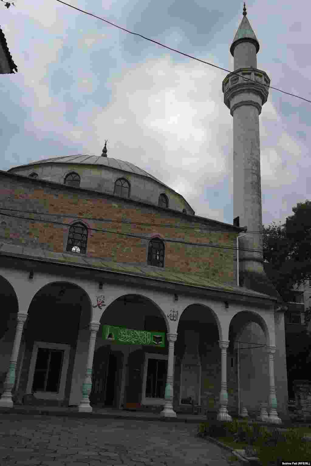Мечеть Муфти-Джами, которая с конца XVIII до начала XX века была армянской католической церковью Успения