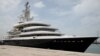 Суд в ОАЭ снял арест с яхты российского миллиардера за $492 млн