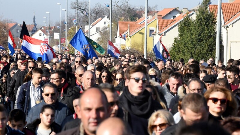 Hiljade građana u Vukovaru odale počast žrtvama