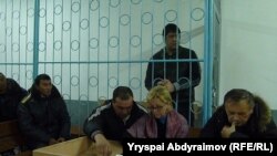 Суратда: суд қора курсисида Шамшидин Ниёзалиев
