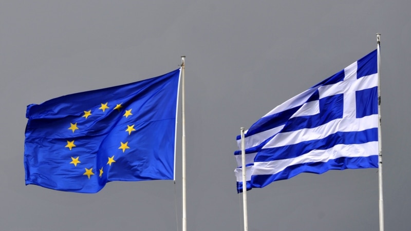 Евросоюз Грецияга экономикалык көмөгүн токтотту 