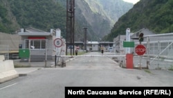 "Верхний Ларс", граница между Грузией и Россией 