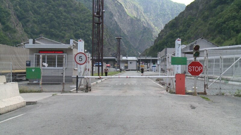 В Северной Осетии сообщили о выявлении контрабандных сигарет в цистерне, следовавшей из Грузии