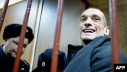 Петр Павленский в суде, февраль 2016 года