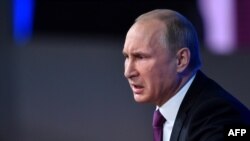 Президент Росії Володимир Путін під час щорічної прес-конференції у Москві. 18 грудня 2014 року