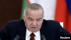 Russia -- Uzbek President Islam Karimov speaks during a meeting with Russian counterpart in Moscow, 20Apr2010