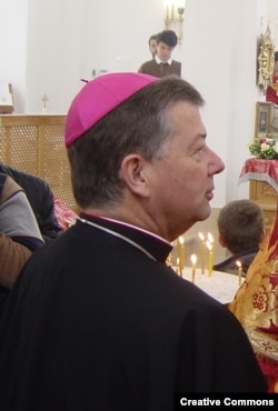 Епископ Хуан Мартинес Камино. Фото Виктора Черецкого