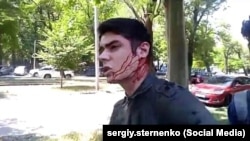 На активіста Віталія Устименка напали біля одеської філії Суспільного телебачення