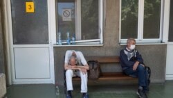 Pacijenti ispred Infektivne klinike u Beogradu, 28. jun 2020.