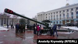 Російська військова техніка в Сімферополі, 23 лютого 2019 року