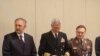 Hrvatski ministar obrane Davor Božinović, američki admiral S. J. Locklear i načelnik GS OS Hrvatske general Drago Lovrić na konferenciji u Zagrebu, 22. novembar 2011.