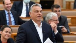Mađarski premijer Viktor Orban tokom sednice parlamenta u Budimpešti, 30. mart 2020