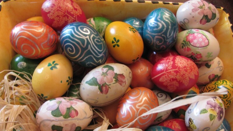 Tradicionalno online farbanje jaja
