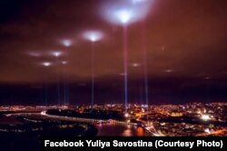 Акція арт-бізнесу із вимогою плану дій виходу із карантину «ЯкщоНасНеЧуютьНасПобачать». Київ, 12 травня 2020 року
