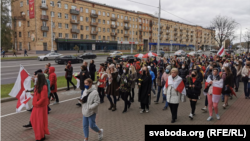 «Демарш с цветами» в Минске (фотогалерея)
