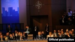 АҚШ-та өтіп жатқан НАТО саммиті. Чикаго, 21 мамыр 2012 жыл. 