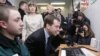 Внимание президента Медведева в тюрьме привлекло электропианино