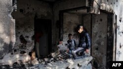 Diyarbakirdə İD-lə toqquşmalarda dağıdılmış ev