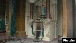 Сирия - Сожженная армянская церковь Сурб Геворк в Алеппо, октябрь 2012 г.