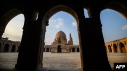 Мечеть в Каире, иллюстративное фото