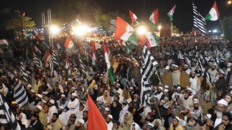 Пакистан: оппозиция тарапташтарын кан жолдорду тоспоого чакырды 