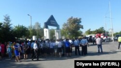Саяси қуғын-сүргін және ашаршылық құрбандарын еске алуға арналған митинг. Шымкент, 31 мамыр 2016 жыл