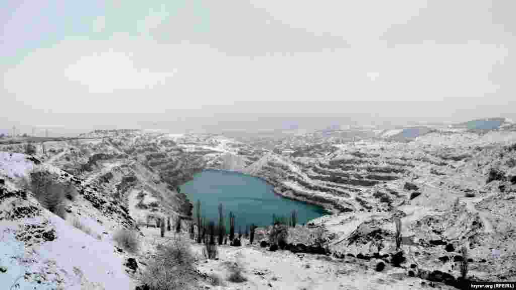 Qaran (Flotskoye) köyü yanında yerleşken Balıqlava külçe ocağı