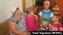 Дети из приюта отца Софрония. Алматинская область, 3 сентября 2013 года.