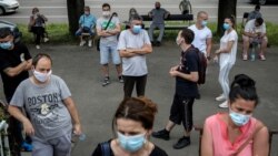 Čekanje na testiranje u jednoj od COVID ambulanti u Beogradu, 2. jul 2020.