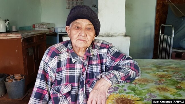 бабушка Абау