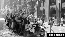 Najveća proslava u historiji: Ples i pjesma na Dan pobjede 1945.