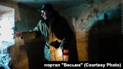 Василий Ковалев в подвале бывшей зоны усиленного режима 