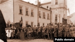 На выступе Юзэфа Пілсудзкага ў Менску, 1919