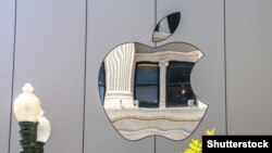 Нові кроки Apple пов’язують зі спробами заробити не на техніці – як це було раніше, – а на послугах