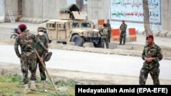 Afganistanski sigurnosni oficiri, Kabul, 29. april