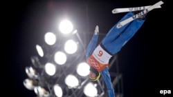 Александр Абраменко выполняет «золотой» прыжок на Олимпийских играх в Пхенчхане