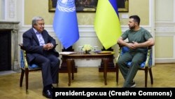 Secretarul general al ONU, Antonio Guterres, și președintele ucrainean Volodimir Zelenski, Liov, 18 august 2022.