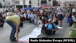 Протест против полициска бруталност организиран на повик на братот на убиениот Мартин Нешкоски, Александар, на 29 септември 2011 година.