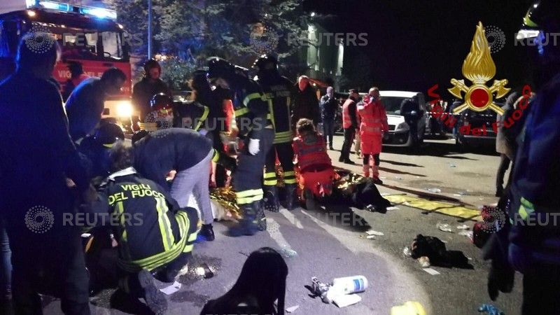 Не менее шести погибших в давке в ночном клубе в Италии