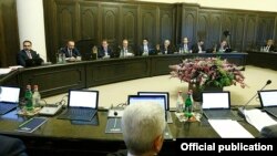 Armenia -- Ministers attend a weekly cabinet meeting in Yerevan, October 3, 2019.