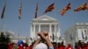 В Скопье проходит акция с требованием отставки правительства