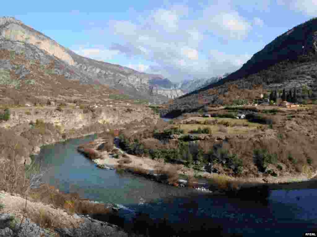 Istaknuta je i zabrinutost za seizmičku bezbjednost brana na Morači - Foto: Savo Prelević