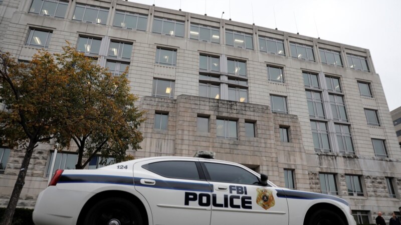 FBI arreston dy burra për krijimin e “stacioneve policore” kineze në Nju Jork