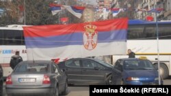 Илустрација: Блокади на Србите во северна Митровица.